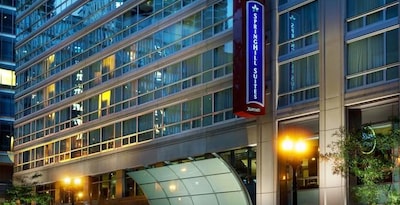 Springhill Suites By Marriott Chicago Downtown/ River North