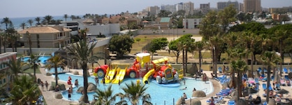 Mediterraneo Bay Hotel  & Resort