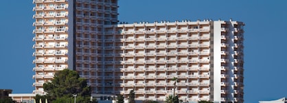 Hotel Izán Cavanna
