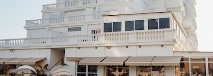 Hotel Los Delfines