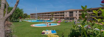 Aparthotel & Village Golf Beach