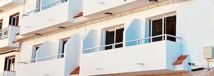 Apartamentos Frontera