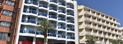 Blau Apartments