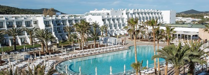 Grand Palladium White Island Resort & Spa