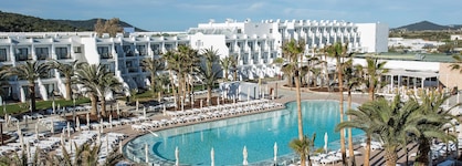 Grand Palladium White Island Resort & Spa