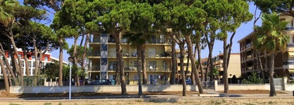 Gocosta Apartment Pins I Mar
