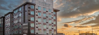 Sandman Signature Calgary Airport Hotel