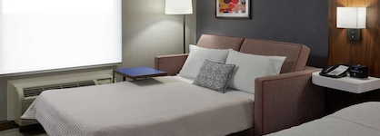 Hampton Inn & Suites By Hilton Montreal-Dorval