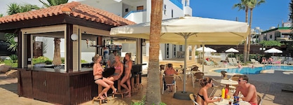 Petrosana Hotel Apartments