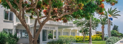 Nissi Park Hotel