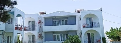 Summer Dream Hotel