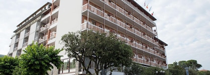 Grand Hotel Terme Tamerici E Principe