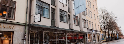 Home Hotel Wellington