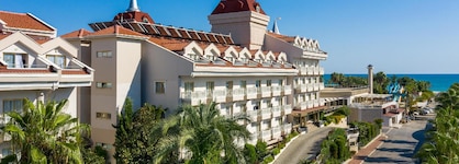 Aydinbey Famous Resort