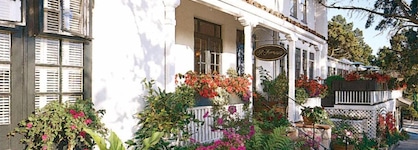 Pine Inn