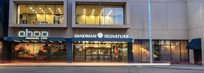 Sandman Signature Edmonton Downtown Hotel