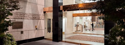 Auberge Vancouver Hotel