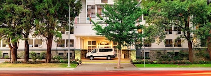 Huntingdon Hotel And Suites