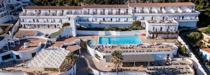 Lh Pedraladda Resort