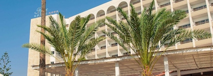 Ajax Hotel