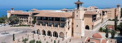 Elysium Hotel