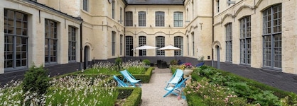 L'Hermitage Gantois, Autograph Collection