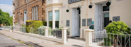 Albion Hotel