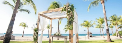 Courtyard By Marriott Isla Verde Beach Resort