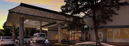 Surestay Plus Hotel By Best Western Reno Airport
