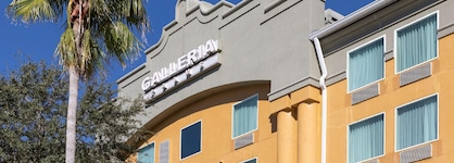 Galleria Palms Hotel