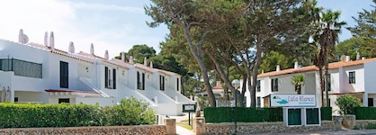 Apartamentos Cala Blanca