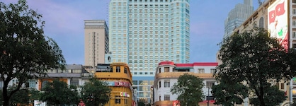 Sheraton Saigon Grand Opera Hotel