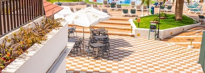 Coral Compostela Beach
