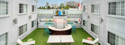 The Kinney - Venice Beach