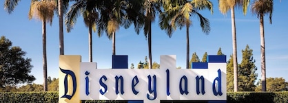 Disneyland® Hotel