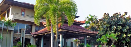 Palm Beach Hotel Bali