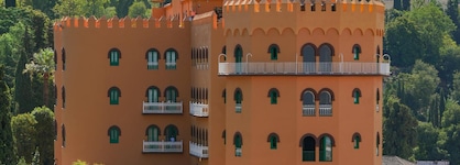 Alhambra Palace Hotel