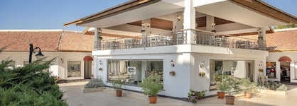 Adora Hotel & Resort
