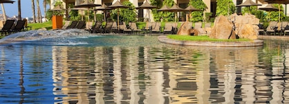 Villa La Estancia Beach Resort & Spa
