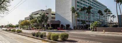 Crowne Plaza Phoenix Airport - Phx By Ihg