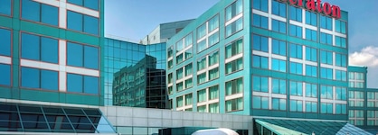 Sheraton Gateway Hotel In Toronto International Airport