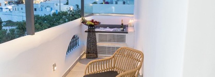 Margarita Hotel & Suites