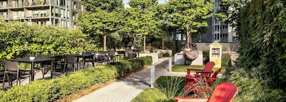 Le Centre Sheraton Montreal Hotel