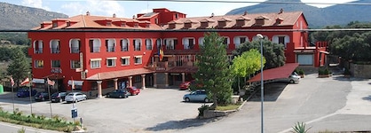 Hotel La Rueda 3000