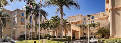 Hilton Naples