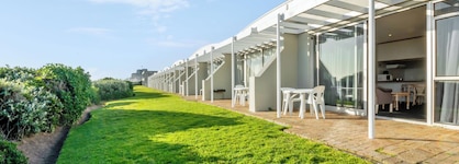 Dolphin Beach Hotel