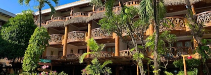 Red Coconut Beach Hotel