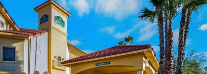 La Quinta Inn & Suites By Wyndham Tucson Airport