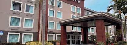 La Quinta Inn & Suites By Wyndham Naples East (I-75)