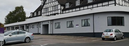Barons Court Hotel